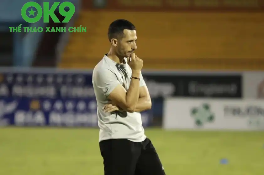 HLV người Bồ Đào Nha gây ấn tượng trong 3 năm dẫn dắt PVF CAND